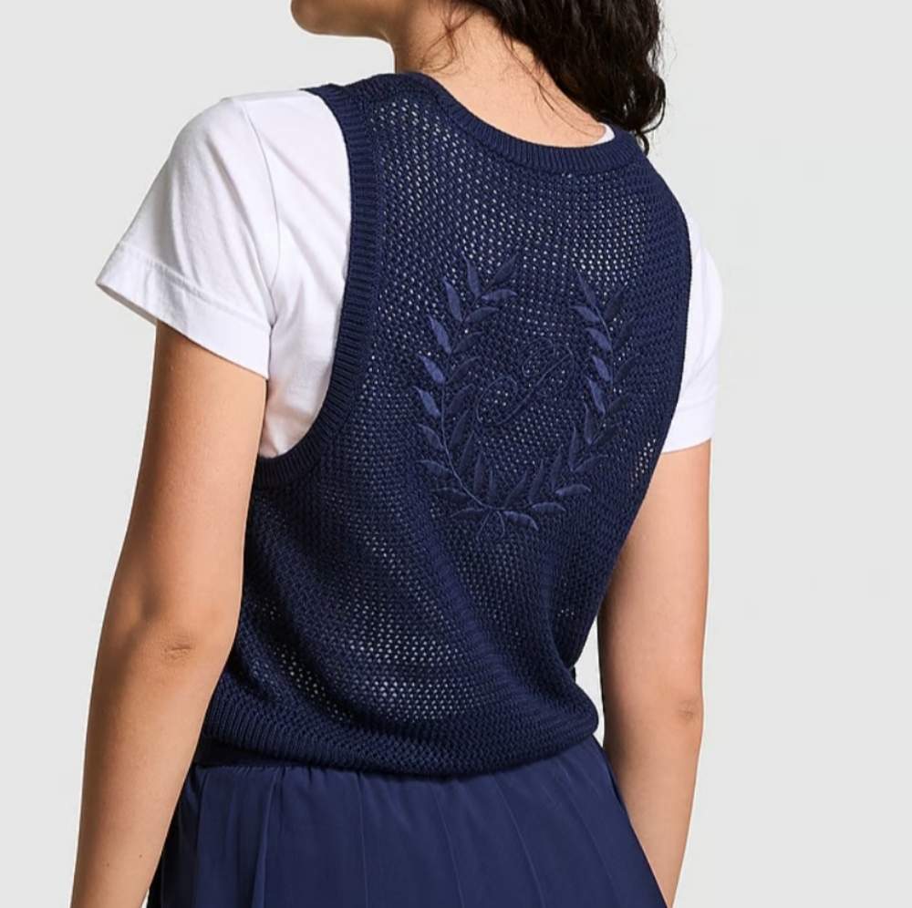 PINK Victoria's Secret Cambridge Knit Cropped Vest. - Picture 2 of 11